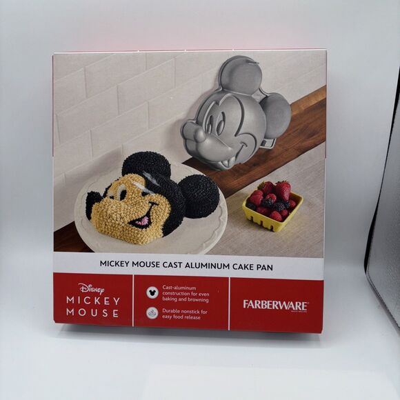 Disney Mickey Mouse 3D Cast Aluminum Cake Pan Non Stick Farberware NIB Party - Picture 1 of 4